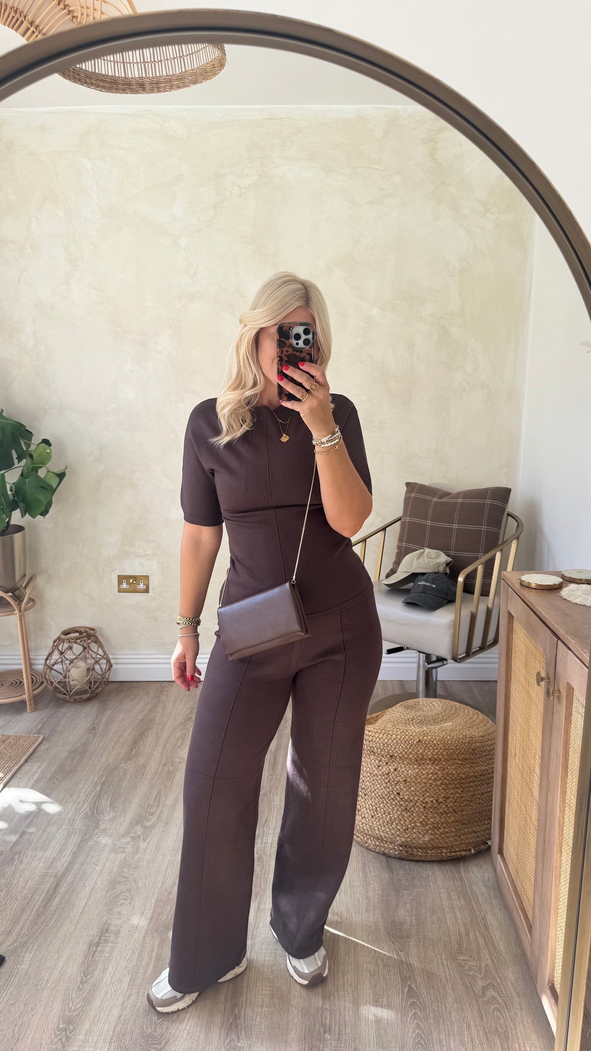 Ava Set