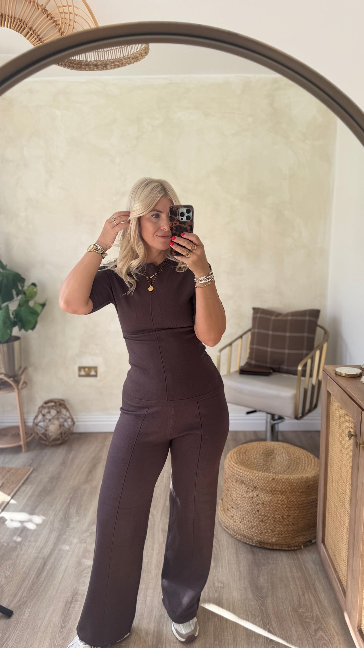 Ava Set