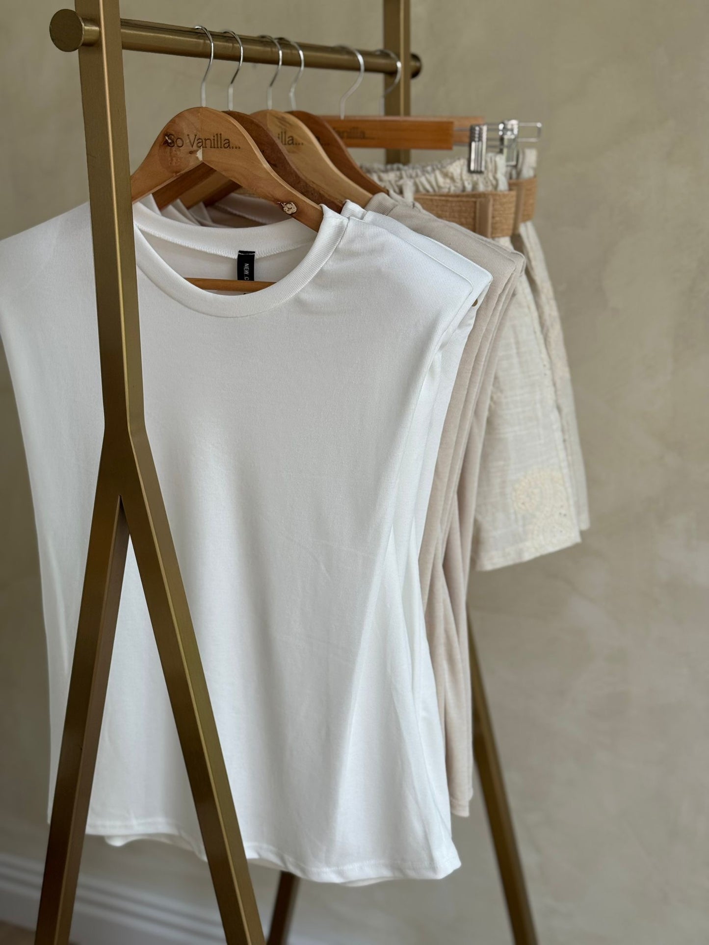 Basic Betty Top